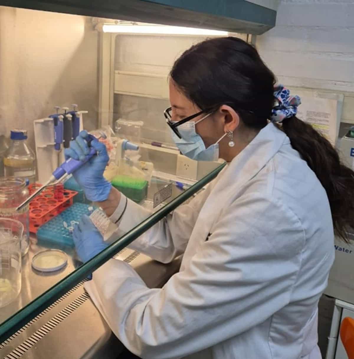 Dra. Francisca Javiera Medina Pontigo, del Doctorado de Ciencias Silvoagropecuarias y Veterinarias de la Universidad de Chile.